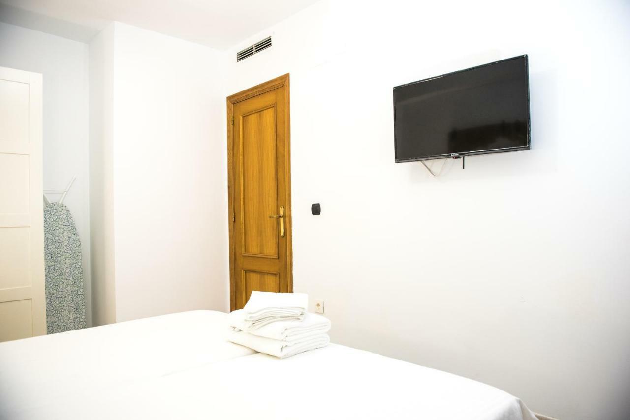 Catedral Apartment Valence Extérieur photo